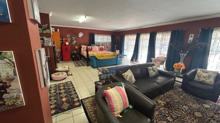 Commercial Property for Sale in Zuurplaat A H North West